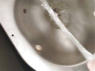 Bayer pissing 2